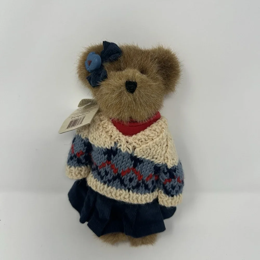 Boyds Bears Collection Lot of 4 Christmas Sweater Velvet Cape Plush With Tags